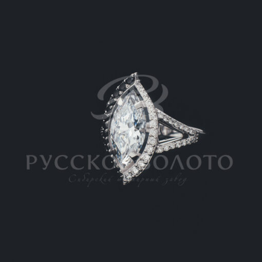 Кольцо из белого золота с белыми и черными бриллиантами
