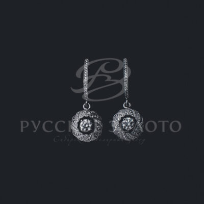 Серьги из белого золота с бриллиантами