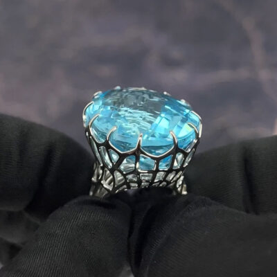 Серебряное кольцо с топазом