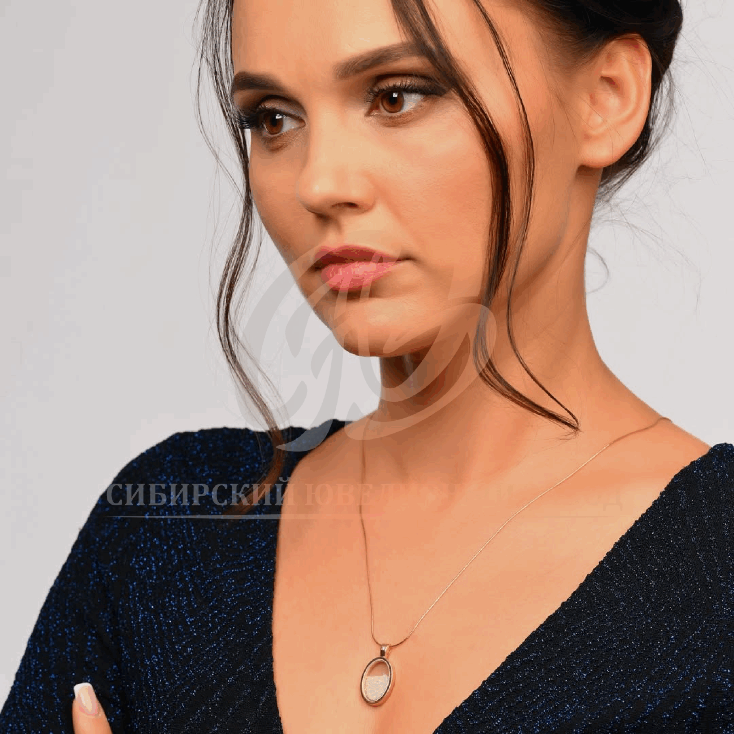 Кулон из красного золота с алмазами, коллекция «Классика» — изображение 2